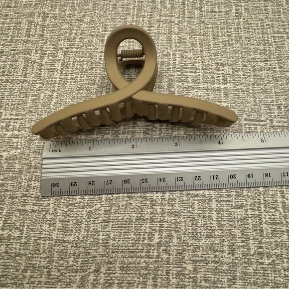 ✨Bundle 11 PCS | Assorted Hair Clips Neutral Claw Clips Hair Accessories✨ - Picture 7 of 15